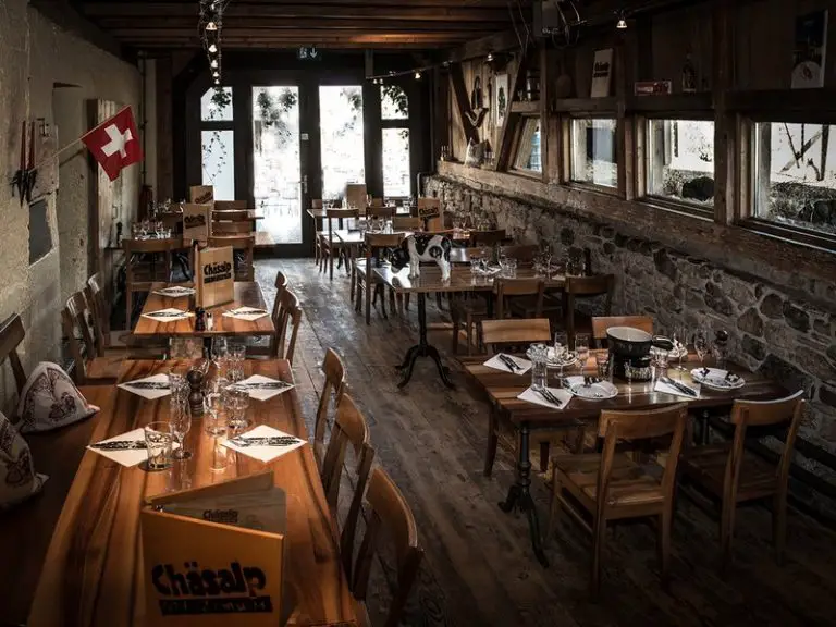 7 Of The Best Fondue Restaurants In Switzerland You Need To Check Out