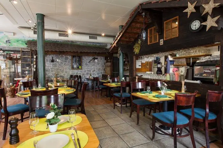 7 Of The Best Fondue Restaurants In Switzerland You Need To Check Out