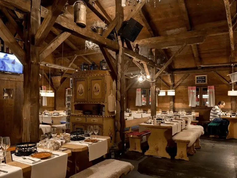 7 Of The Best Fondue Restaurants In Switzerland You Need To Check Out 