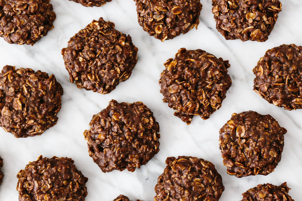 can-you-bake-cookies-on-wax-paper